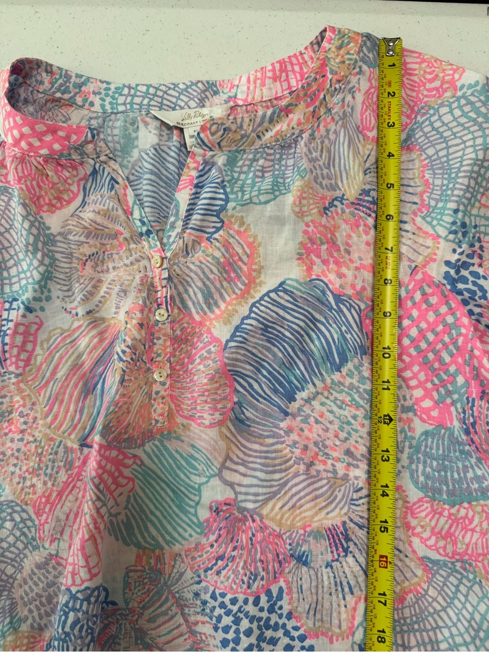 Lilly Pulitzer Seacoast Linen Caprina Roar Of The Seas Puff Sleeve Top Medium - Picture 11 of 13